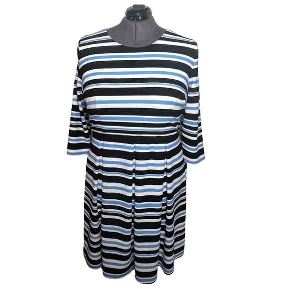 Lane Bryant 3/4 Sleeve Blue Striped Dress (Size 22)